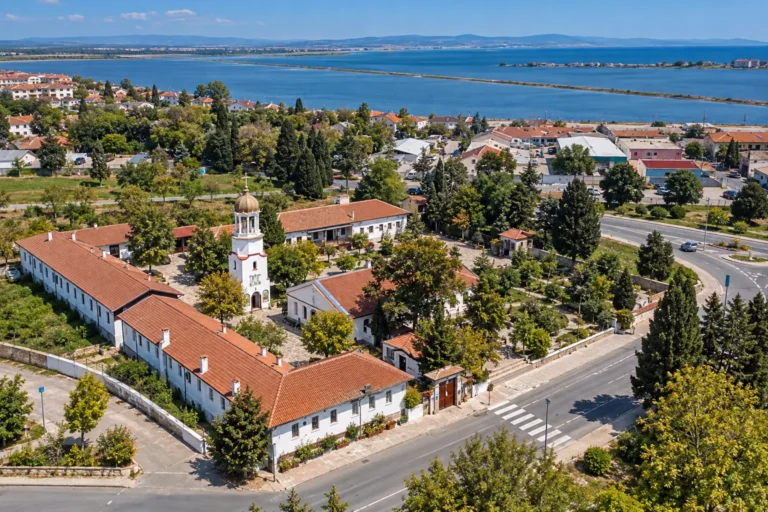 Въздушна панорама към манастир „Свети Георги“ и Поморийското езеро