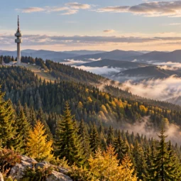 Есенна панорама към връх Снежанка и Родопите