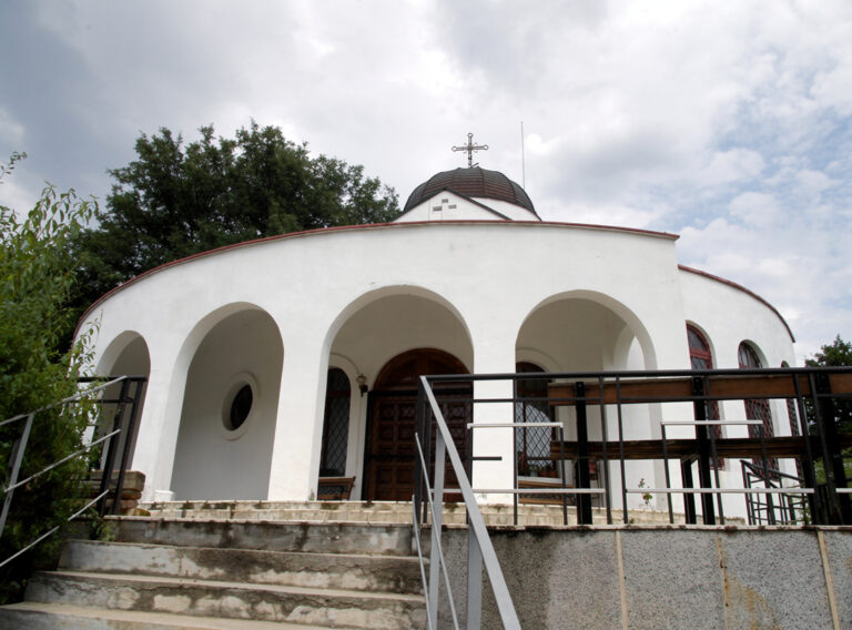 Горноезеровски манастир Св. Богородица