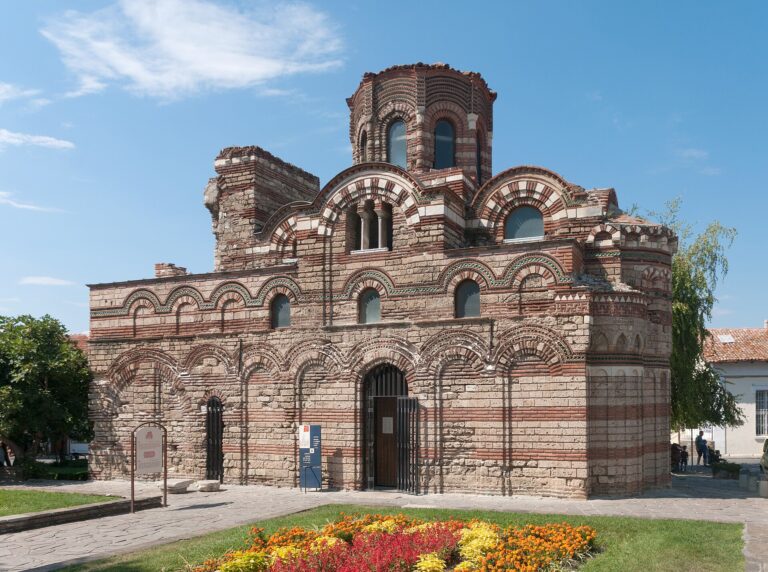 Несебър