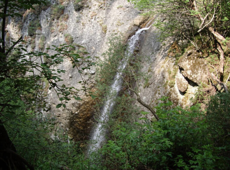Водопад Щрокалото