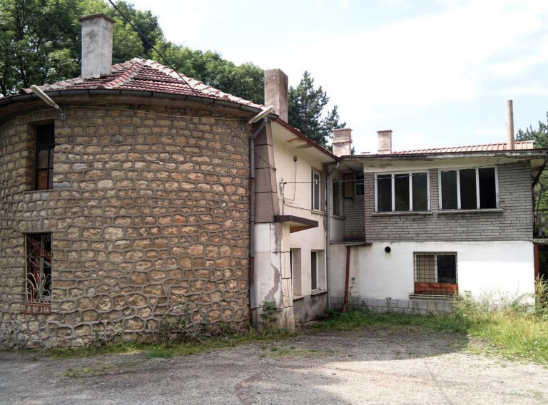 Хижа Орлите
