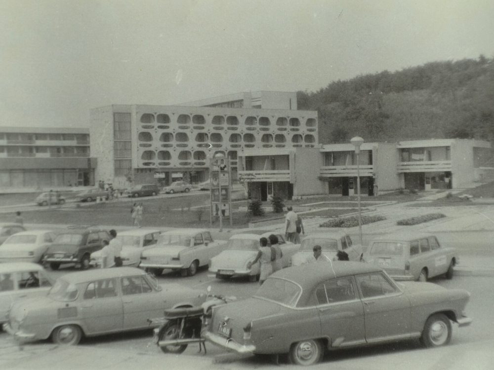 Албена